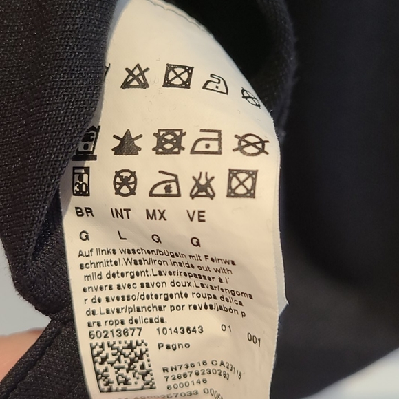 Hugo Boss Golf Polo - Slim Fit Large - Picture 6 of 6